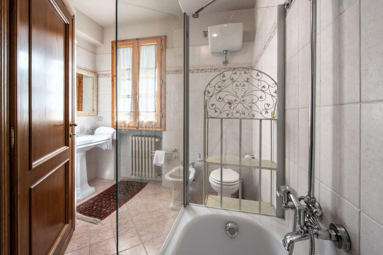 Agriturismo Casale Ugolini 蒙特斯佩尔托利 外观 照片